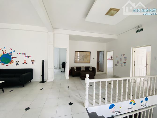 🎇1700M2 2MT Đường Nam Cao - Nhỉnh 30TR/M2- Dòng tiền 1tỷ5/Năm- Biệt thự 4 tầng 825M2 sàn. - 3