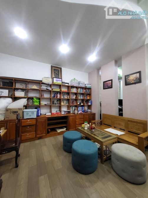 Siêu Biệt Thự 3 tầng,Mặt tiền 1200m2, full thổ, dài 65m,Nguyễn Áí Quốc, Biên Hòa - 3