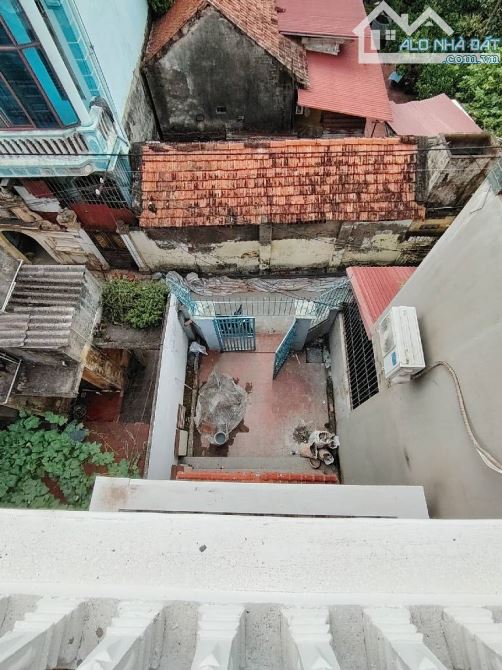 BÁN NHÀ DÂN XÂY TRUNG TÂM THỊ TRẤN PHÙNG HÀ NỘI. - 3