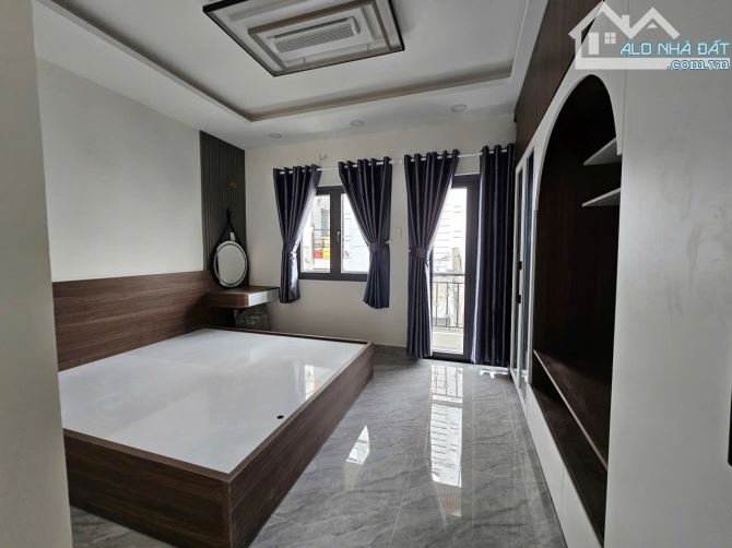 🌹🌹 Nhà mới xây. Kế Đường Trần Trọng Cung, Vincom Q7. Nhà 3pn, 3 wc. Full nội thất - 4