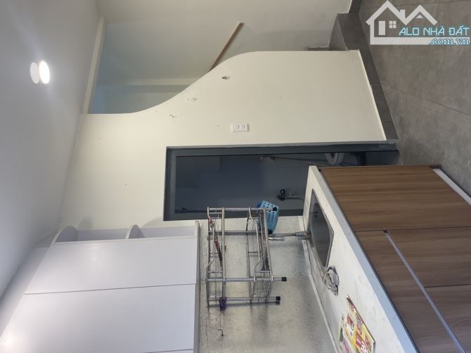 Bán nhà HXH 3 tầng  ngang 3m dtsd 18m, Bùi Thị Xuân, Phường 2, Tân Bình, Nhỉnh 2.095 tỷ TL - 4