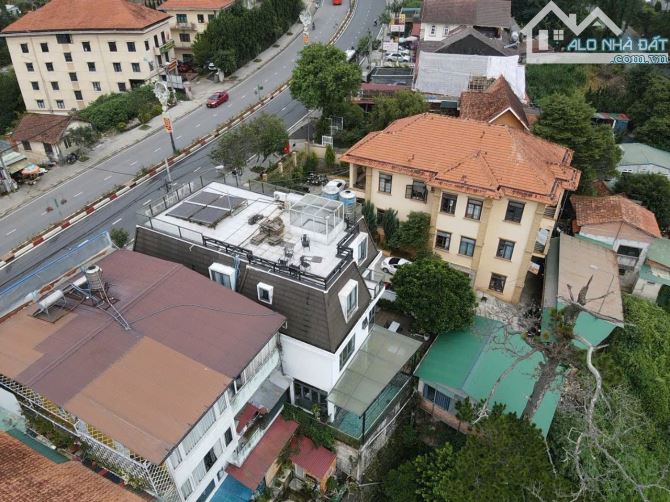 Villa hiện đại View Đẹp nằm ngay cửa ngỏ vào Trung Tâm Đà Lạt 296m2 MT đường 3/4 giá 45 Tỷ - 4