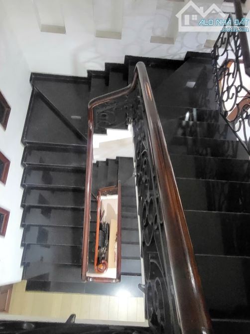 Siêu Biệt Thự 3 tầng,Mặt tiền 1200m2, full thổ, dài 65m,Nguyễn Áí Quốc, Biên Hòa - 4