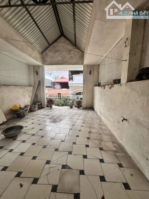 HOÀNG QUỐC VIỆT – PHÂN LÔ – GARA – Ô TÔ VÀO NHÀ – 59/65M² – 5 TẦNG – MT 4.5M – 21.6 TỶ - 5