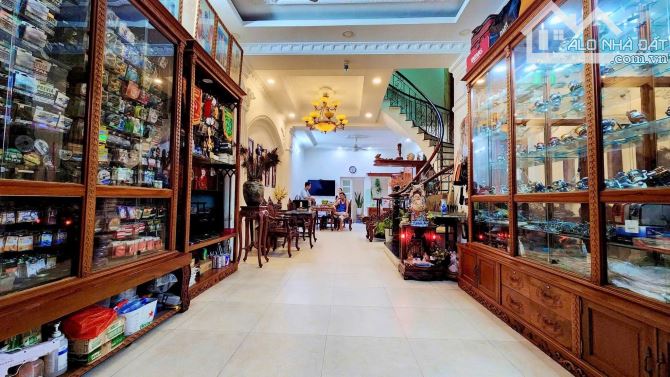 TRƯƠNG CÔNG ĐỊNH - BÀU CÁT TÂN BÌNH - DT80m2 ( 4,5 ❌18m ) 3 TẦNG - CHỈ 14 TỶ - 5