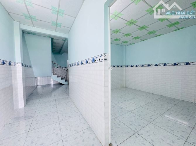 Nhà 1 Trệt Lửng Xây Riêng Lẻ - Sổ Hồng Riêng . Đường Xe Hơi Tới Nhà. Diện tích 5 x 21m - 5