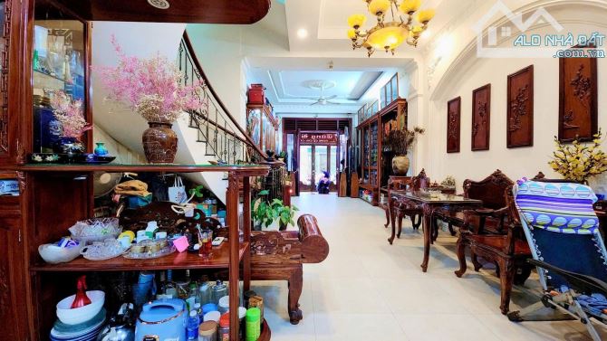 TRƯƠNG CÔNG ĐỊNH - BÀU CÁT TÂN BÌNH - DT80m2 ( 4,5 ❌18m ) 3 TẦNG - CHỈ 14 TỶ - 6