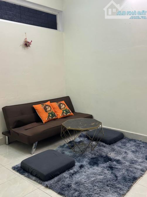 CHO THUÊ CHUNG CƯ XUÂN PHÚ 2 PHÒNG NGỦ, FULL NỘI THẤT- 5 triệu/tháng - 6
