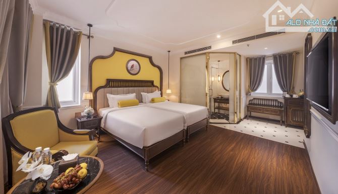 Chủ Ngộp Bạnk giảm 50 Tỷ- Khách sạn MP Hàng Bông 304m2 x 12 Tầng, 80 Phòng- MT 9m - 270 Tỷ