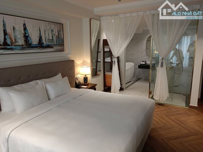 Bán khách sạn MP Nguyễn Trường Tộ - 170m2 * 15T * MT 7.5m - 165 Tỷ - Dòng tiền 3 tỷ/tháng - 8