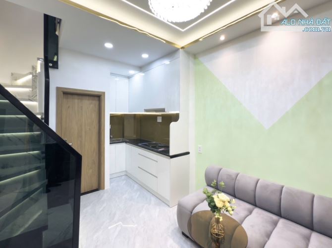 BÁN NHÀ ĐẸP 3 LẦU TRUNG TÂM GÒ VẤP + SÂN THƯỢNG – FULL NỘI THẤT – GIÁ CHƯA TỚI 4Đ - 9