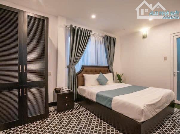 Villa hiện đại View Đẹp nằm ngay cửa ngỏ vào Trung Tâm Đà Lạt 296m2 MT đường 3/4 giá 45 Tỷ - 9