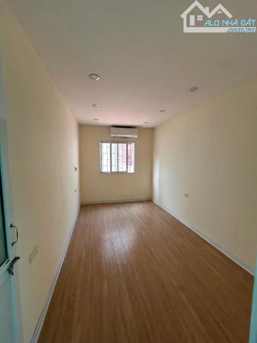 GIÁ 4.1 TỶ! NHÀ NGÕ THÔNG KHÂM THIÊN - ĐỐNG ĐA: 24M², 4 TẦNG, MT 3M - Ở SƯỚNG!