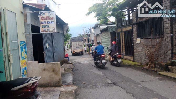 Bán Đất Tặng Nhà Cấp 4 Đang Kinh Doanh Cafe-Hố Nai, Biên Hòa,Đồng Nai.Giá Rẻ Chỉ 3,3 tỷ