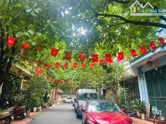 NHÀ PHÂN LÔ NGUYỄN CƠ THẠCH – KHU VIP, AN NINH TỐT, DÂN TRÍ CAO . NHỈNH 19 TY
