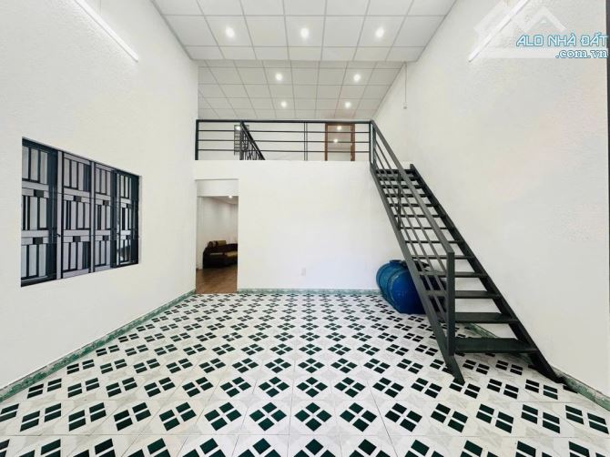 Nhà mê lửng gỗ kiệt nguyễn phước nguyên 2ty900