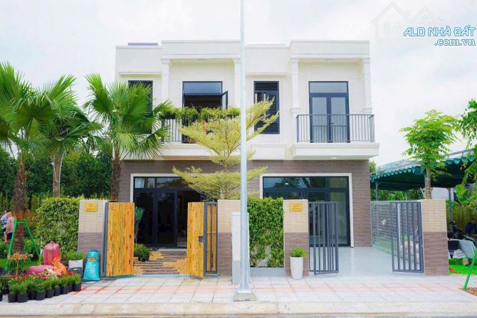 Nhà Phố 1 Trệt 1 Lầu Ngay VSIP 3. Cam Kết Thuê Lại 18-25 Triệu/Tháng