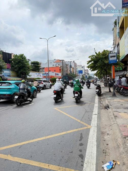 💰 Đầu tư siêu lợi nhuận: MT Cộng Hòa ngang 4m GIÁ 6.8 Tỷ, thu nhập 18tr/tháng