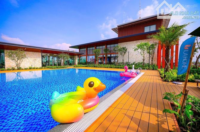 Shophouse 4PN + 4WC, 3 tầng, 80m2 tại LA Home Long An, 3,2 tỷ