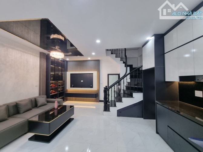 HIẾM-RẺ !!! Hoàng Hoa Thám, 54m, 4ngủ, Ngõ ba gác, Nhà mới đẹp ở luôn, Tiện ích bạt ngàn