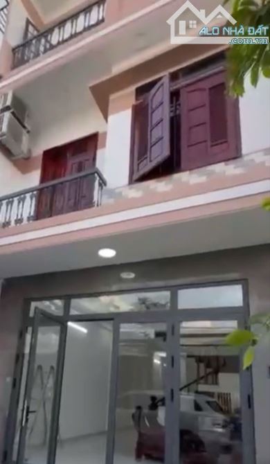 H.O.T...H.O.T Nhà mặt tiền 70m2, giá 5,xtỷ, Hoà Minh, Liên Chiểu, Đà Nẵng