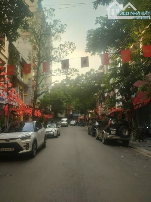 BÁN NHÀ MẶT PHỐ NGHĨA ĐÔ, VỈA HÈ RỘNG, KINH DOANH ĐỈNH, DT 82M2, MT LÝ TƯỞNG, NHỈNH 40TỶ