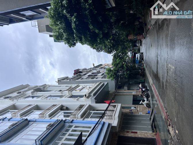 Nhà phân lô vỉa hè khu DV Đìa Lão, Mậu Lương, 50m2, 5 tầng full nội thất giá hơn 13 tỷ
