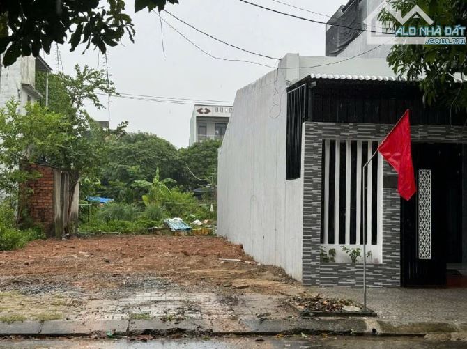 Lô đất đường Cổ Mân Mai 4 ( kẹp đường luồng 1,2m)  DT 100m2 Giá chỉ 3.99 tỷ