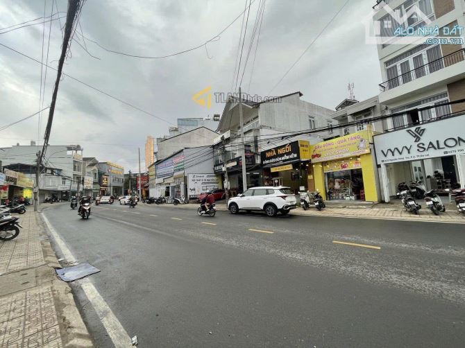 Bán Nhà Mặt Tiền kinh doanh Nguyễn Công Trứ, Đà Lạt –Nở Hậu, Sổ Riêng – Giá 14.5 Tỷ
