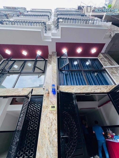 CHDV XÂY MỚI Ô TÔ ĐỖ CỬA,9 PHÒNG KK FULL ĐỒ, 6 TẦNG X 41M2,THANG MÁY 12TỶ