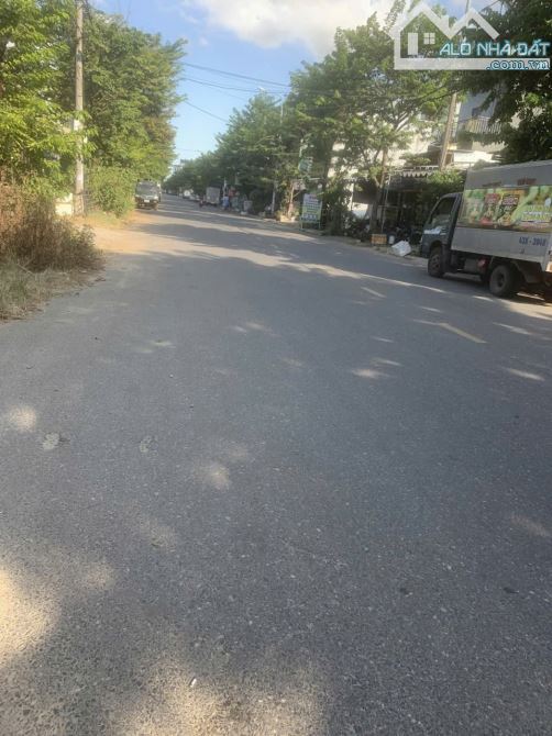 Bán lô đất đẹp mặt tiền đường Bùi Tấn Diên
