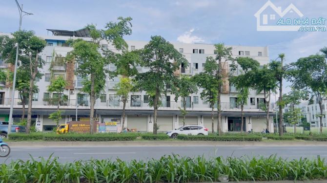 LK trục chính KĐT The Manor Nguyễn Xiển, 225m2, MT 15m, kinh doanh đẳng cấp