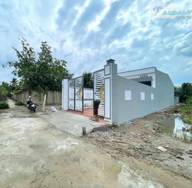 Bỏ nhà nhỏ mua nhà lớn, 200m2, SHR, Mỹ Hạnh Bắc mà chỉ có 1 tỷ 050.