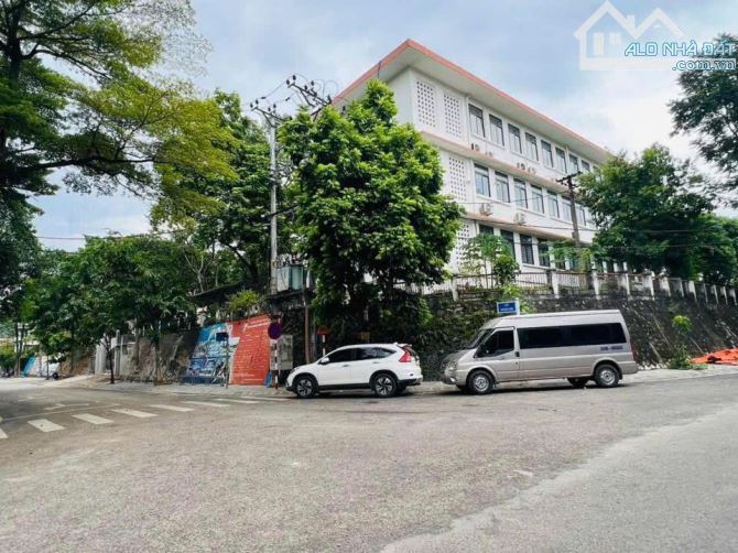NHÀ 1,5 TẦNG CỔNG TRƯỜNG HOÀNG VĂN THỤ - CỐC LẾU, 90m2