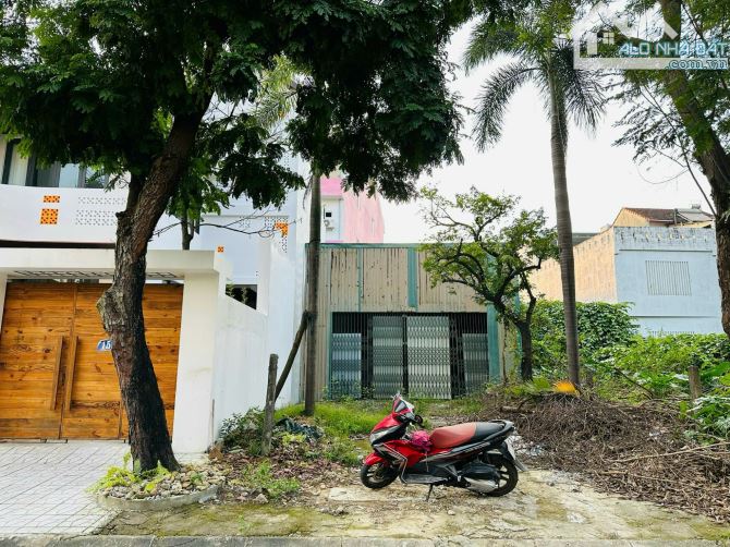 Bán đất 150m2 mặt tiền đường Hà Huy Giáp, KQH Nam Vỹ Dạ, TP Huế, cách Phạm Văn Đồng 200m
