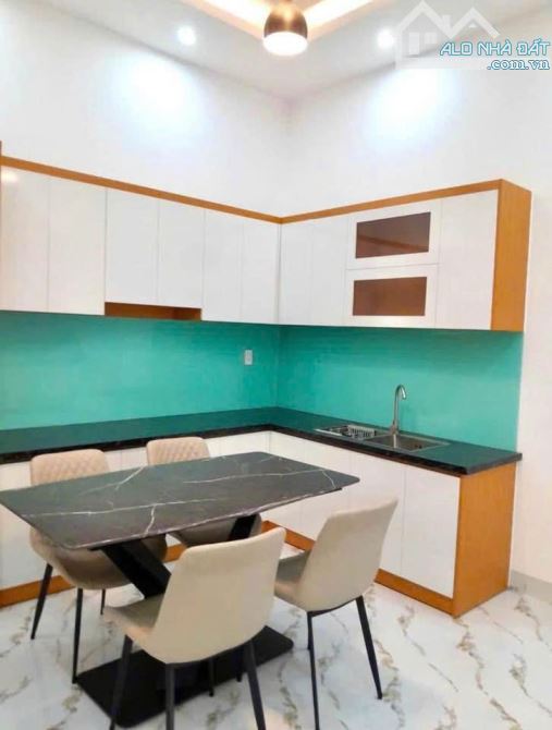 Bán gấp căn nhà ở 1 sẹc Đ. Nguyễn Thị Nị- Phước Hiệp. 99m2, giá 1 tỷ120, SHR.