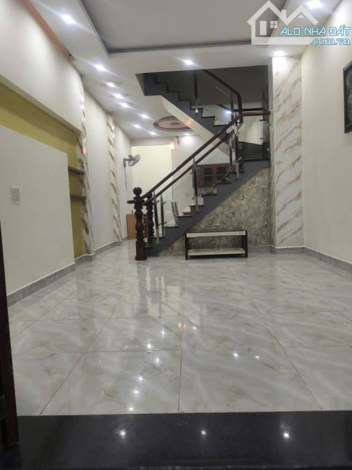 BÁN NHÀ NGUYỄN THỊ KIỂU Q12 - 2 TẦNG 60M2 (4M X 15) - 3.8 TỶ