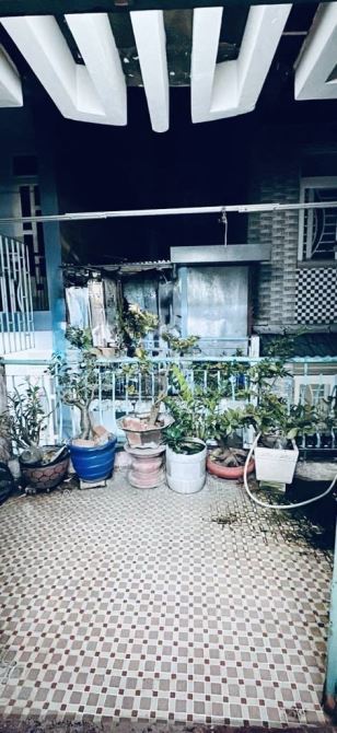Nhà 30m2 đúc 3 tầng, 2 MT, SHR không QH, gần Hoàng Diệu – 3,78 tỉ.
