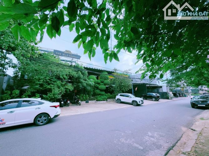 Bán nhà 1T 2 Lầu Khu vip cán bộ Vị trí 2 Đồng Khởi vài bước chân Trung Tâm Hành chính