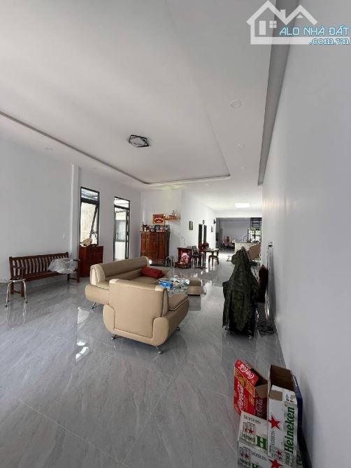 CĂN GÓC 3TẦNG Ô TÔ NGỦ NHÀ 6 phòng full PHÚ THUẬN Q7   🚗 Diện tích: 82.5m² (5 x 17m)  🏡