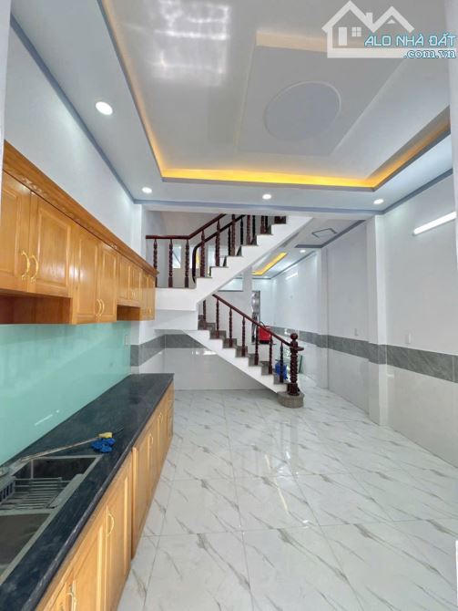 NHÀ Ở NGAY, 68M2 ( 4x17 ), HẺM NHỰA 7M, DĨ AN, 3 ĐỒNG TL