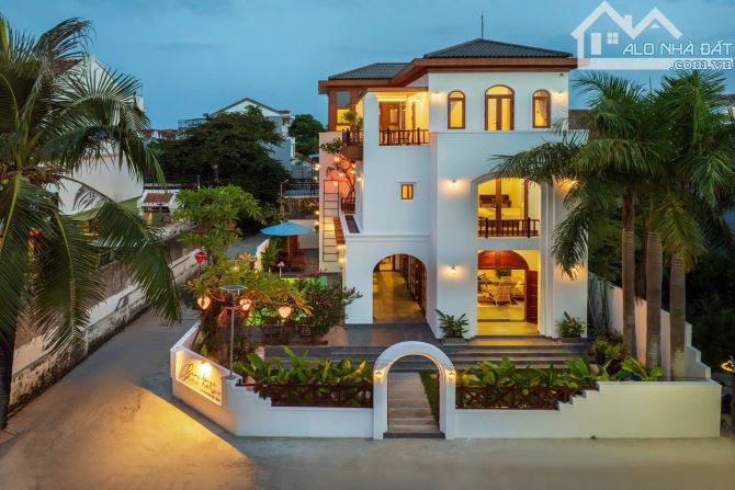 Bán villa 6 phòng ngủ trung tâm Hội An đang hoạt động tốt