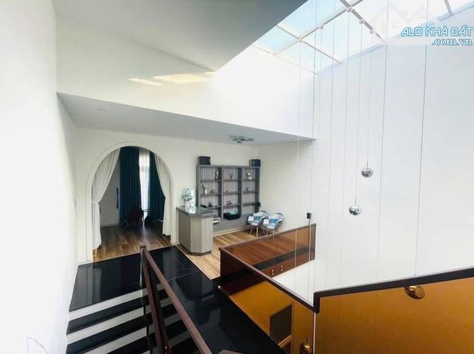 Cần bán nhà 1T3L mới đẹp hẻm ô tô - Nam Kỳ Khởi Nghĩa, pThắng Tam – DT 137m2 - giá 11.5 tỷ