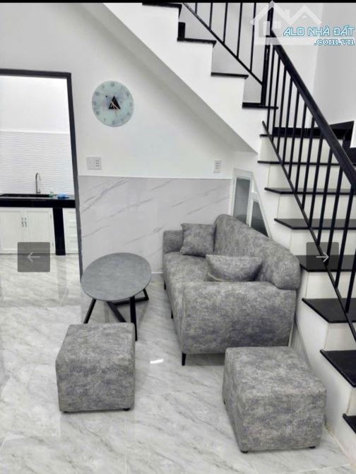 Nhà mới 2 lầu đường số 5, Linh Trung, dt sàn 54m², 2PN, giá 3 tỷ