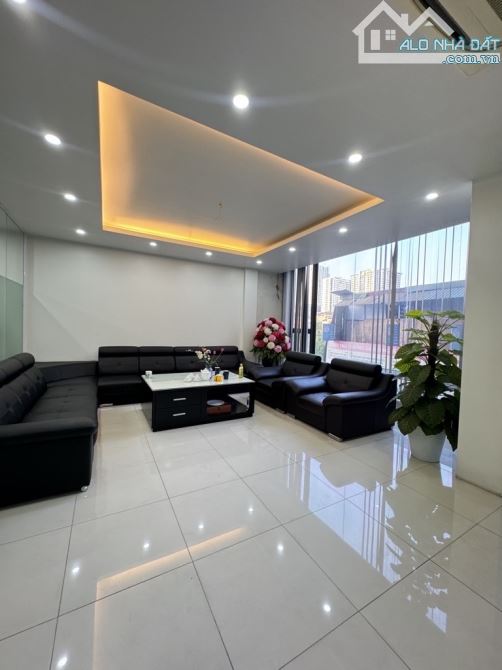 BÁN NHÀ MẶT PHỐ Ô CHỢ DỪA, 5 TẦNG, 2 MẶT PHỐ, VỊ TRÍ ĐẮC ĐỊA, SẦM UẤT, 125 M2, 88 TỶ