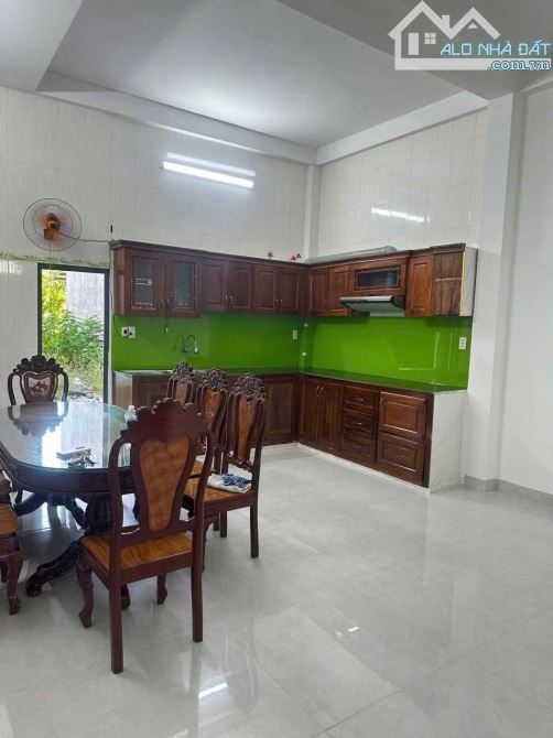 Mt Hòa Minh đường 5.5m rẻ nhất khu vực