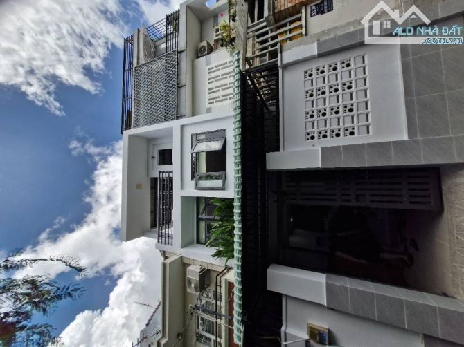 NHÀ BÁN: MỚI, ĐẸP LUNG LINH_ 3 TẦNG, 67M2_ GIÁ 7,38 TỶ