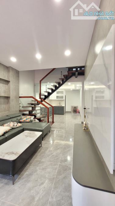🌹20M RA PHỐ - NHÀ MỚI - FULL NỘI THẤT - Ở SƯỚNG Đàm Quang Trung 42 m2 giá 7.9Tỷ   🌈Vị tr