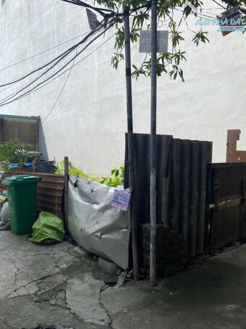 Bán đất Thạch Bàn , lô góc , ô tô vào đất đẹp như hoa hậu