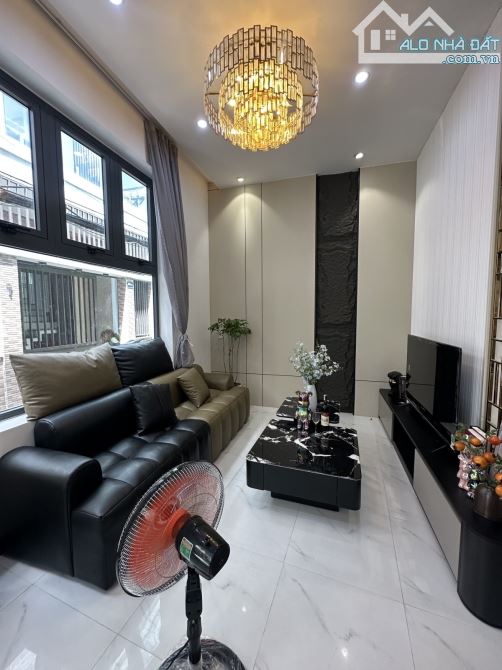 🏡 SIÊU PHẨM NHÀ 3 TẦNG – MỚI ĐẸP – 3 NGỦ – CỰC THOÁNG – GẦN PHỐ 📍 Đường Mai Lão Bạng – V